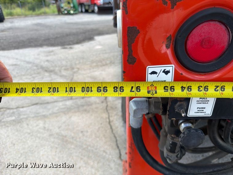 image for item EV6160 2006 International WorkStar 7400 digger derrick truck