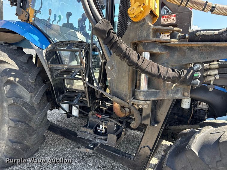 image for item EV6162 2006 New holland TS115A MFWD tractor