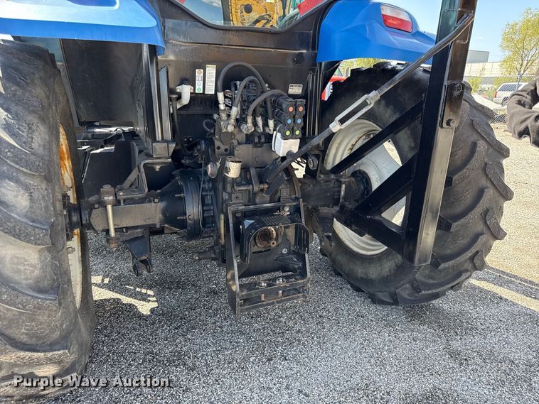 image for item EV6162 2006 New holland TS115A MFWD tractor