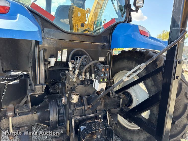image for item EV6162 2006 New holland TS115A MFWD tractor