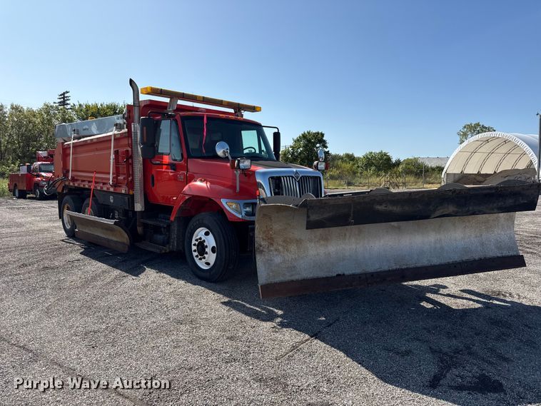 image for item EV6168 2007 International WorkStar 7400 dump truck