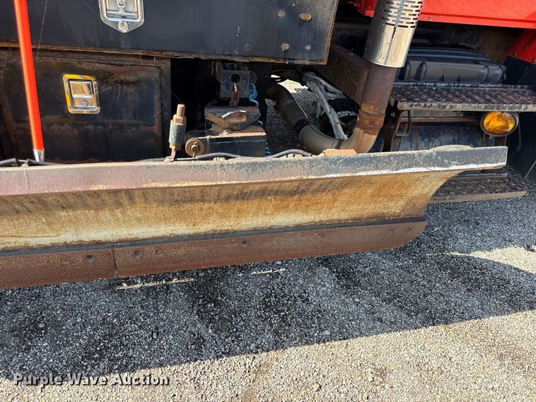 image for item EV6168 2007 International WorkStar 7400 dump truck