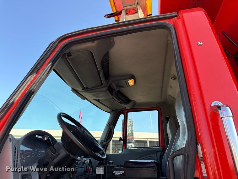 image for item EV6168 2007 International WorkStar 7400 dump truck
