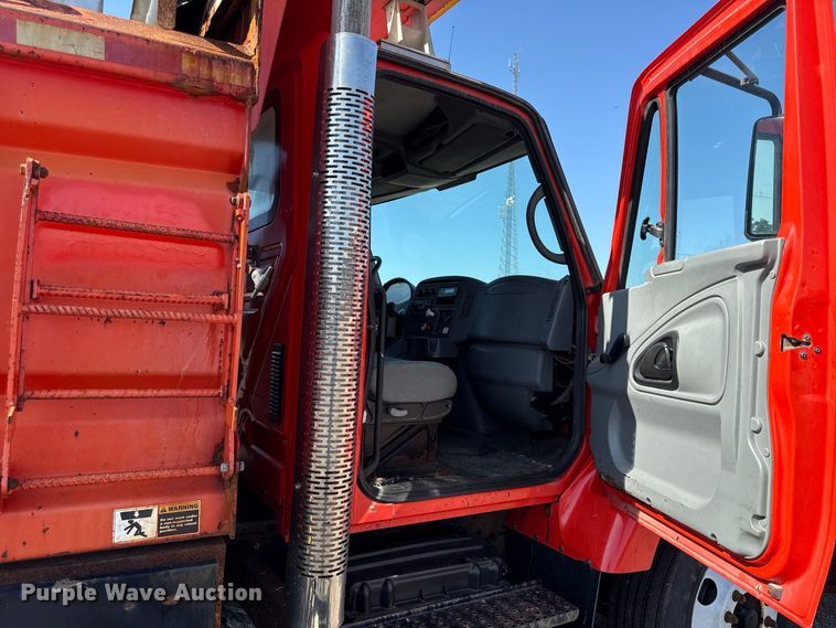 image for item EV6168 2007 International WorkStar 7400 dump truck