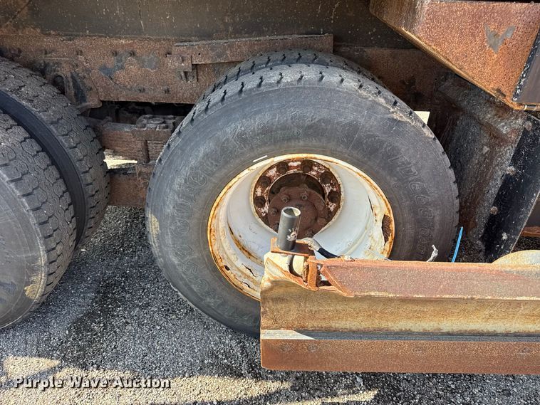 image for item EV6168 2007 International WorkStar 7400 dump truck