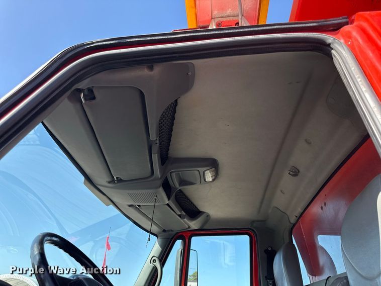image for item EV6169 2007 International WorkStar 7400 dump truck