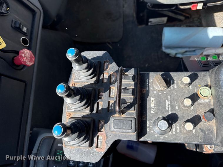 image for item EV6169 2007 International WorkStar 7400 dump truck