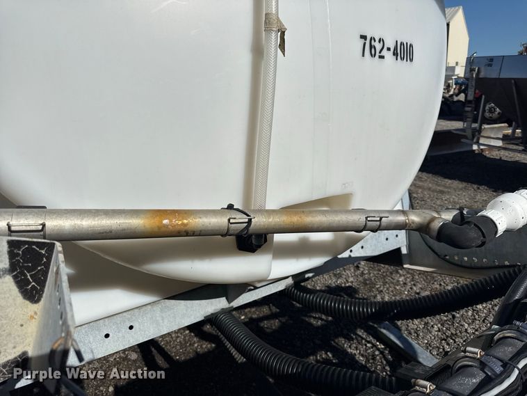 image for item EV6170 2011 Monroe poly tank