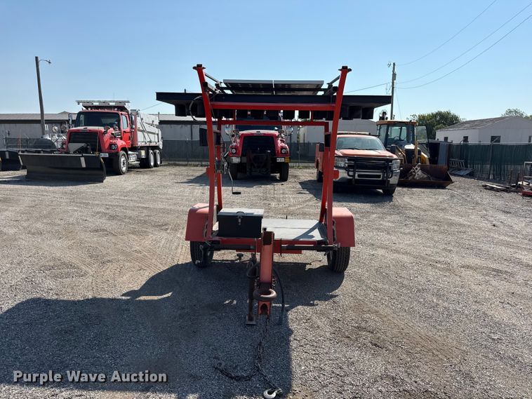 image for item EV6171 2010 National signal arrow board trailer