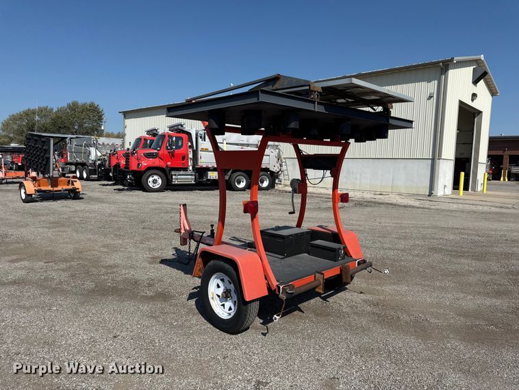 image for item EV6171 2010 National signal arrow board trailer