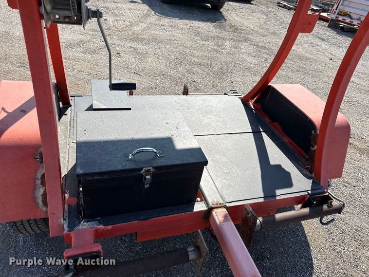 image for item EV6171 2010 National signal arrow board trailer