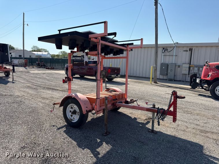 image for item EV6172 2007 National signal arrow board trailer