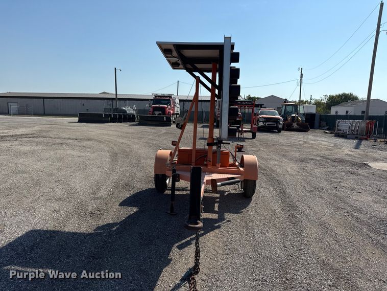 image for item EV6173 2013 Ver-Mac arrow board trailer
