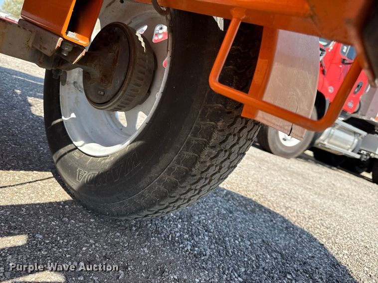 image for item EV6173 2013 Ver-Mac arrow board trailer