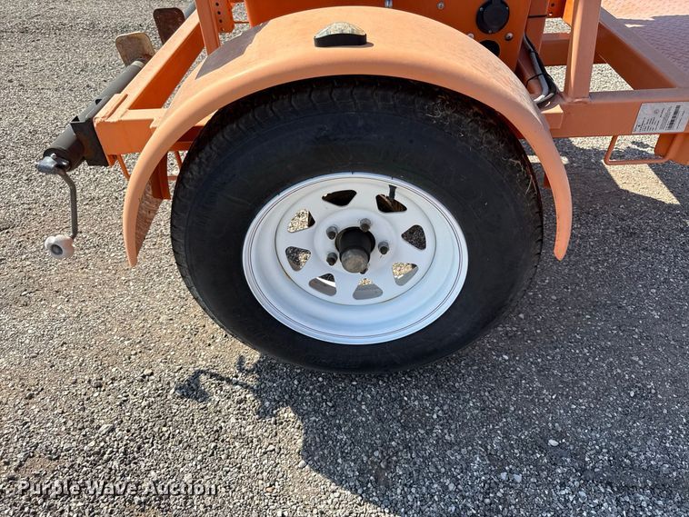 image for item EV6173 2013 Ver-Mac arrow board trailer