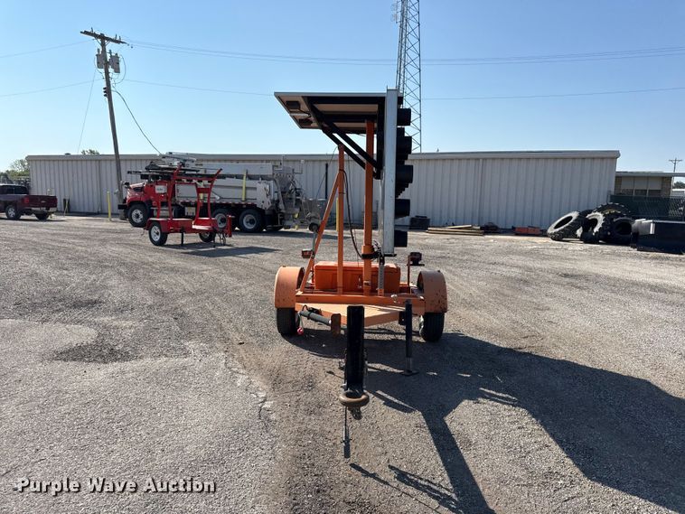 image for item EV6175 Ver-Mac Arrow board arrow board trailer