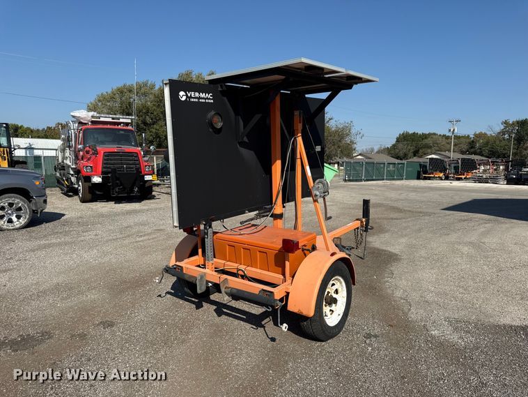 image for item EV6175 Ver-Mac Arrow board arrow board trailer