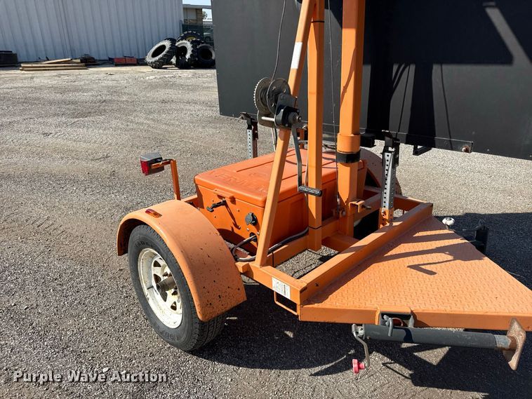 image for item EV6175 Ver-Mac Arrow board arrow board trailer