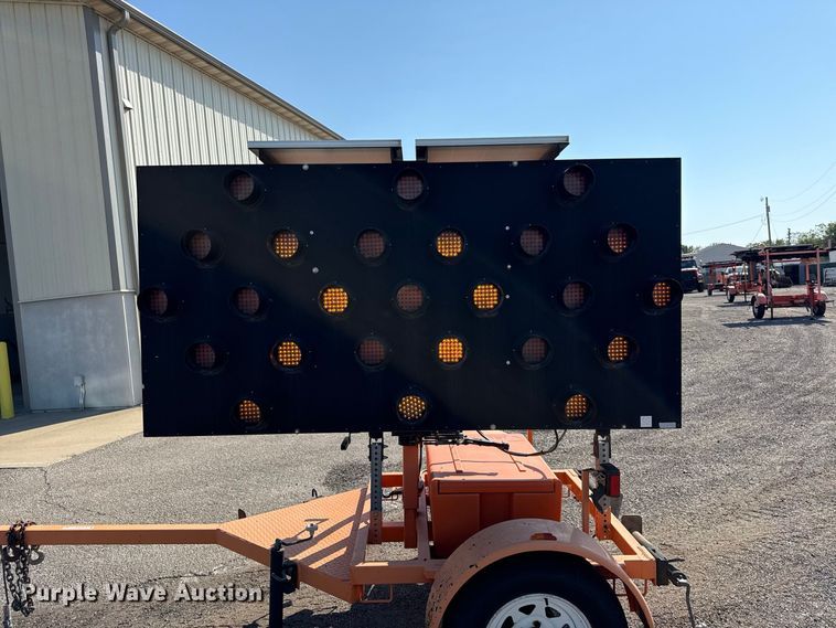 image for item EV6175 Ver-Mac Arrow board arrow board trailer
