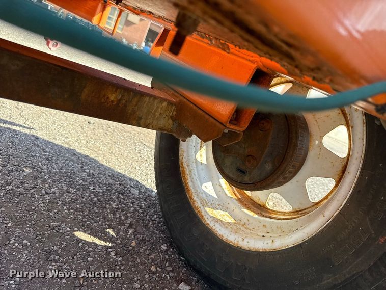 image for item EV6175 Ver-Mac Arrow board arrow board trailer