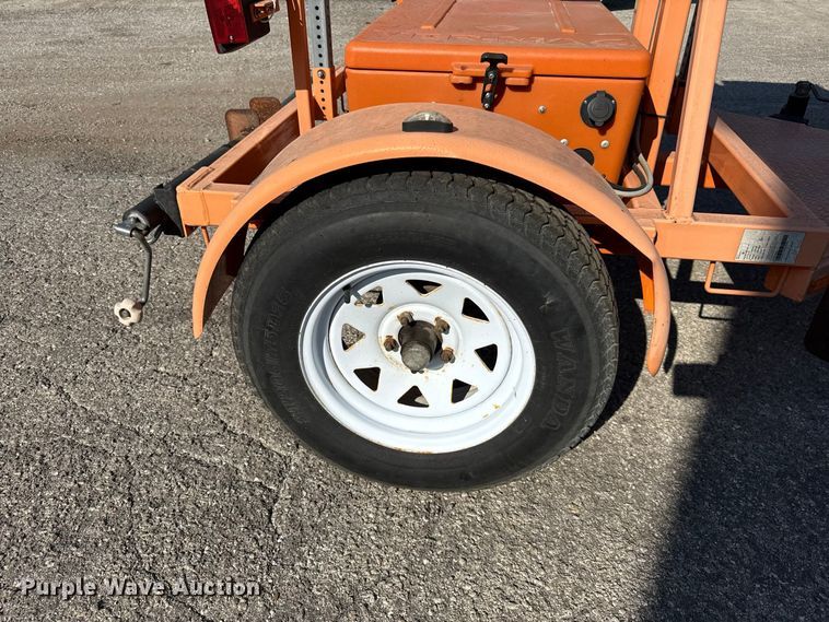 image for item EV6176 2013 Ver-Mac arrow board trailer