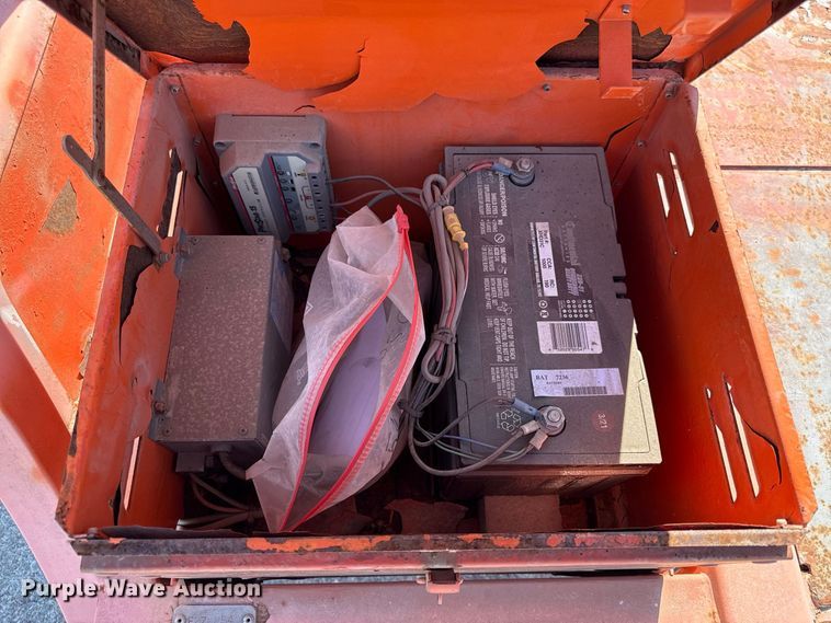 image for item EV6177 2010 National signal arrow board trailer
