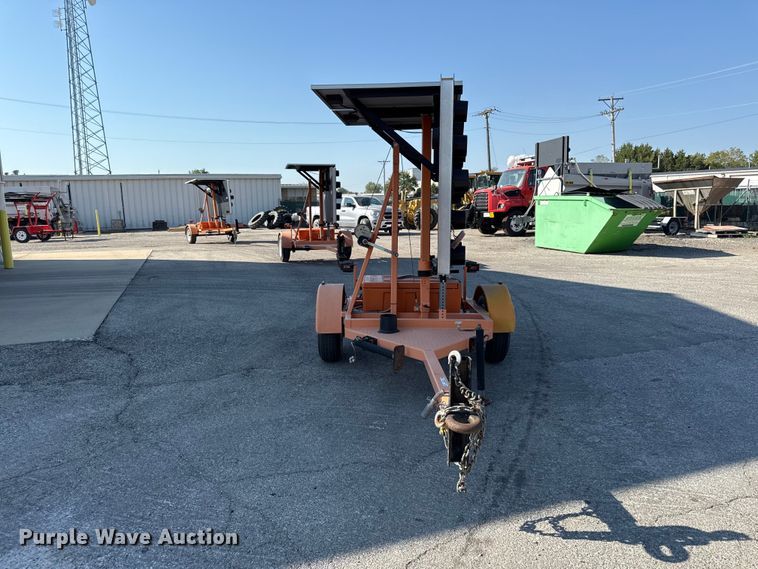 image for item EV6178 2013 Ver-Mac arrow board trailer