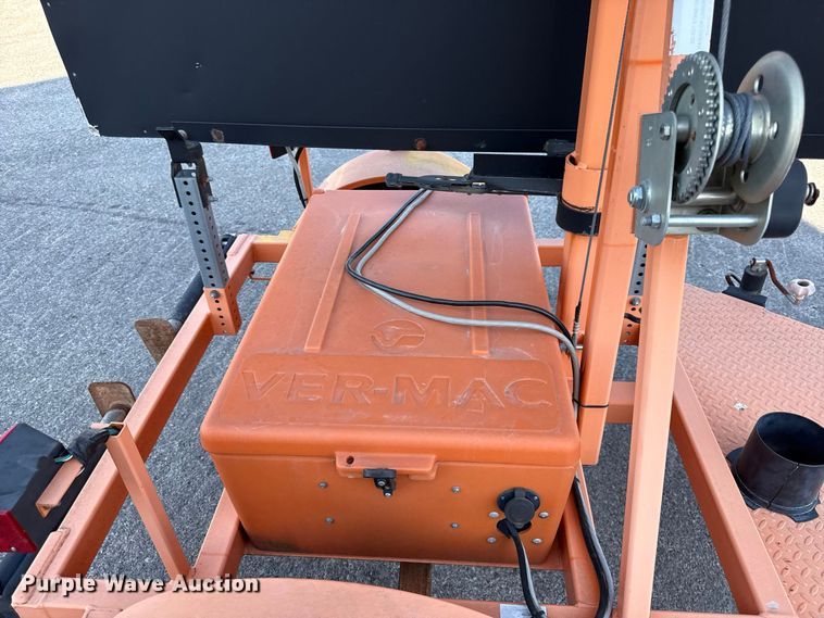 image for item EV6178 2013 Ver-Mac arrow board trailer