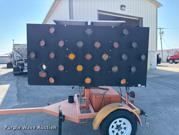 image for item EV6178 2013 Ver-Mac arrow board trailer