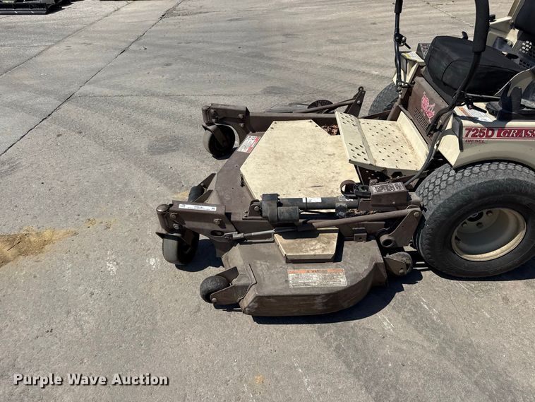 image for item EV6181 Grasshopper 725DT ZTR lawn mower