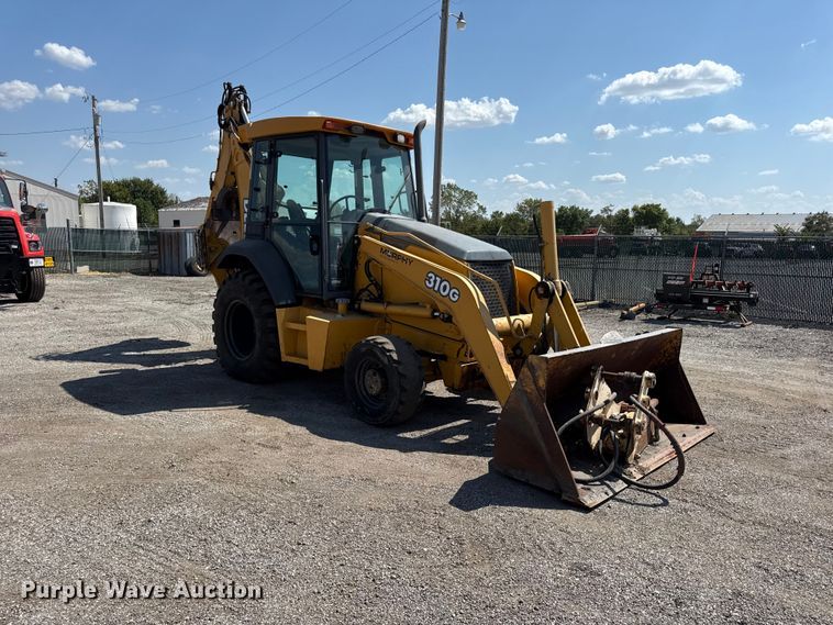 image for item EV6182 2003 John Deere 310G backhoe