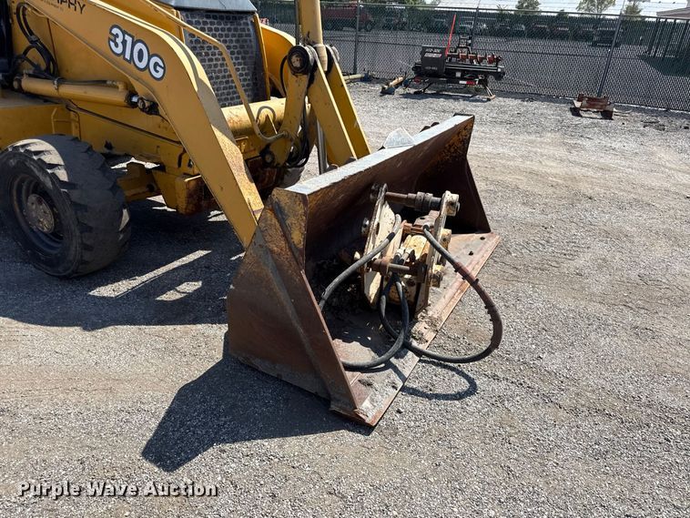 image for item EV6182 2003 John Deere 310G backhoe