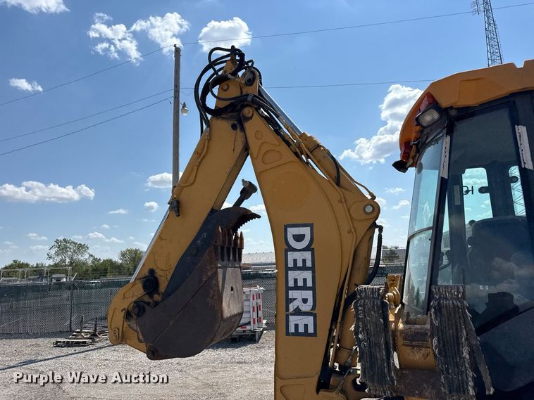 image for item EV6182 2003 John Deere 310G backhoe