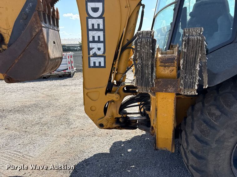 image for item EV6182 2003 John Deere 310G backhoe