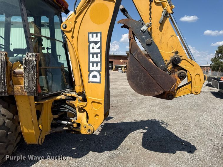 image for item EV6182 2003 John Deere 310G backhoe