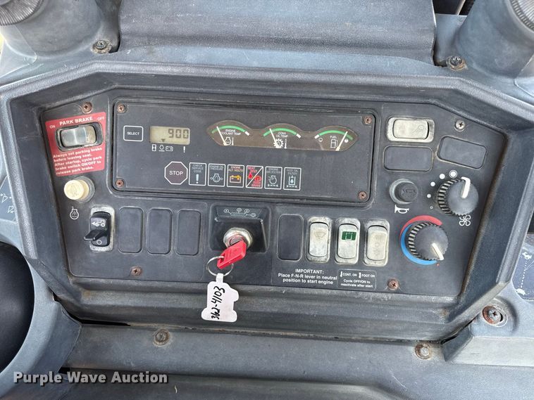image for item EV6182 2003 John Deere 310G backhoe
