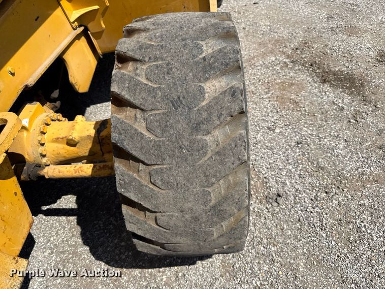 image for item EV6182 2003 John Deere 310G backhoe