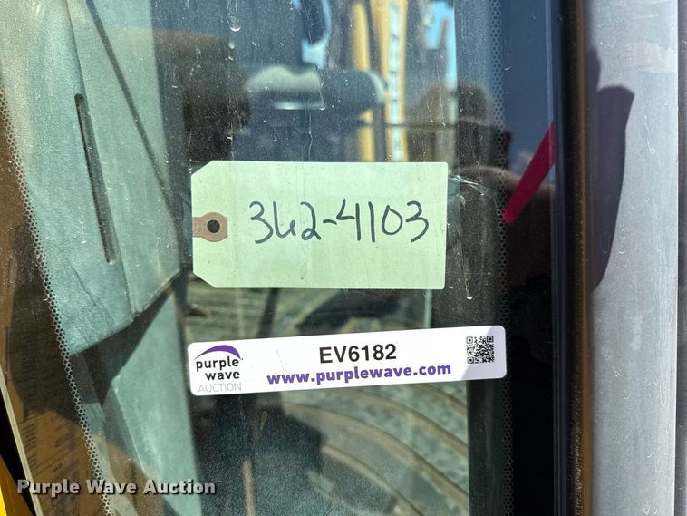 image for item EV6182 2003 John Deere 310G backhoe