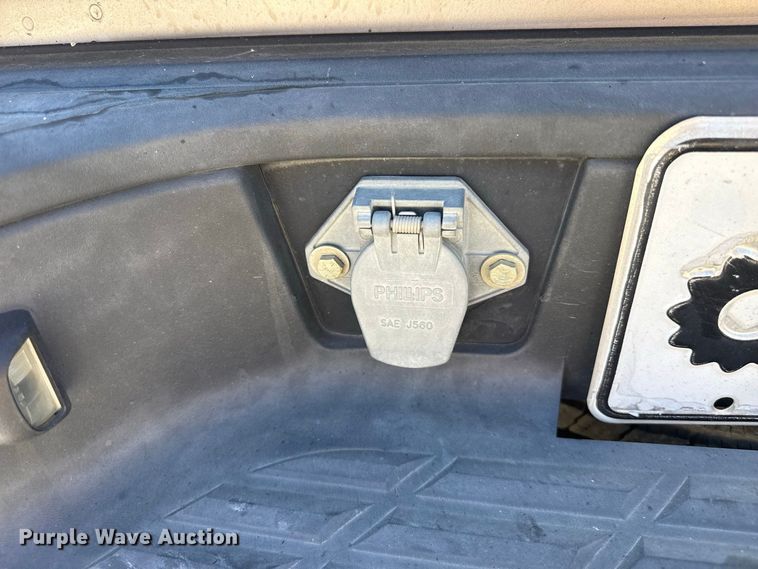 image for item EW4284 2012 Chevrolet Silverado 1500 Crew Cab pickup truck