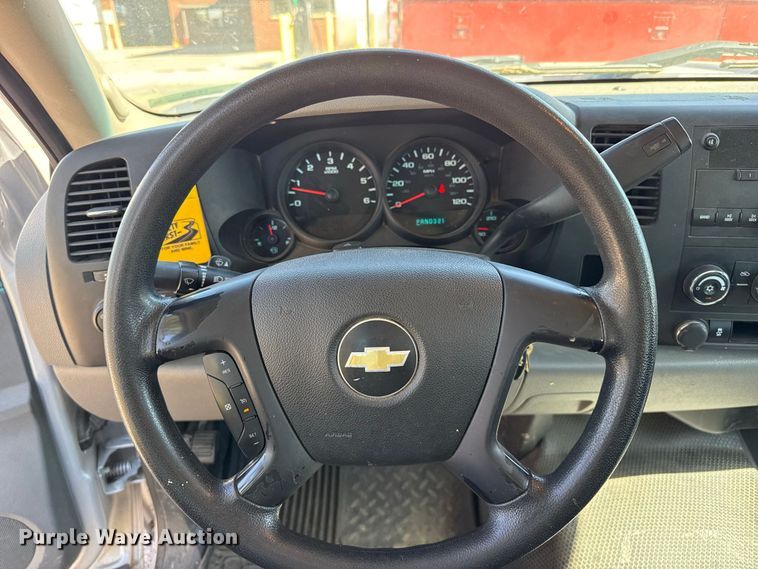 image for item EW4284 2012 Chevrolet Silverado 1500 Crew Cab pickup truck