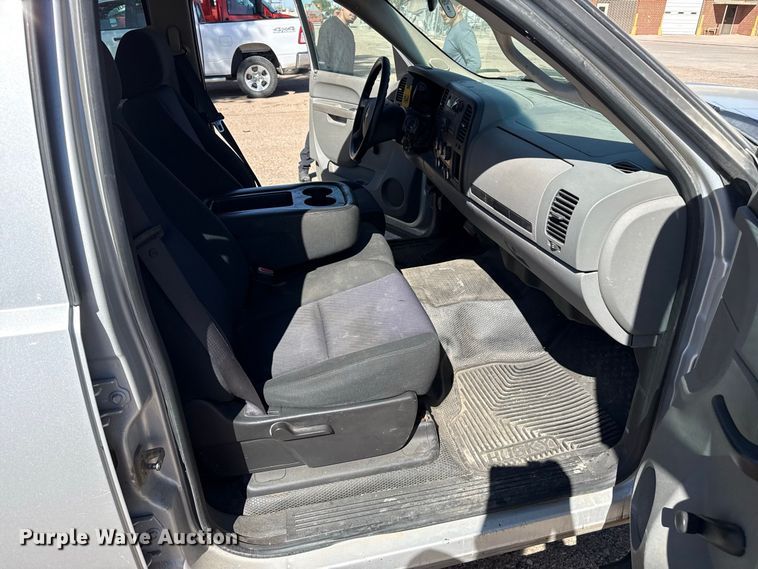 image for item EW4284 2012 Chevrolet Silverado 1500 Crew Cab pickup truck