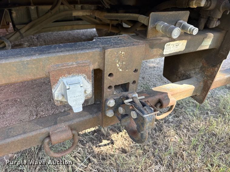 image for item EW4285 2005 GMC C4500 bucket truck