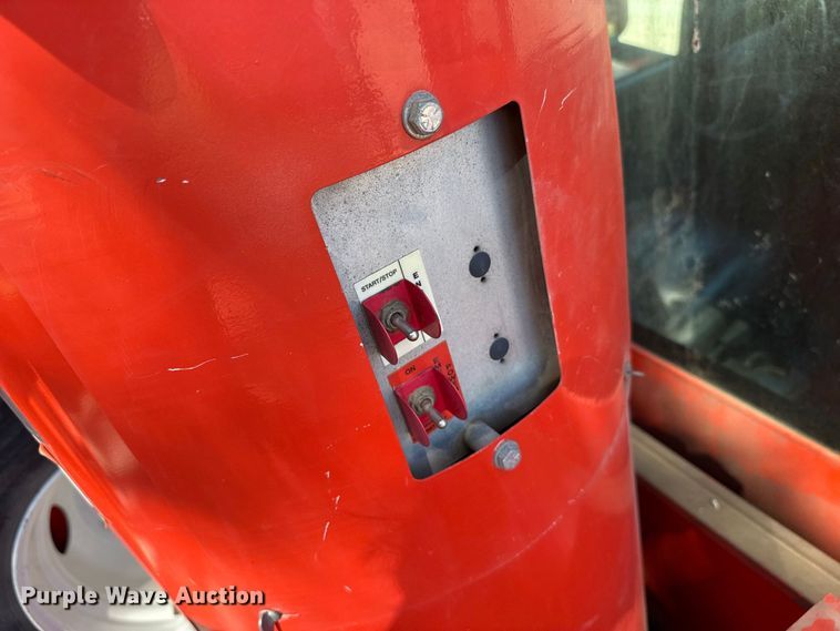 image for item EW4285 2005 GMC C4500 bucket truck