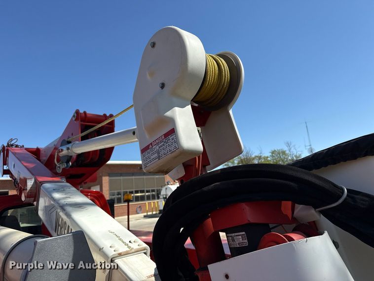 image for item EW4285 2005 GMC C4500 bucket truck