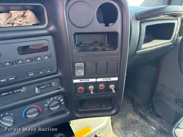 image for item EW4285 2005 GMC C4500 bucket truck
