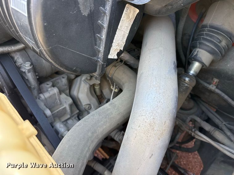 image for item EW4285 2005 GMC C4500 bucket truck