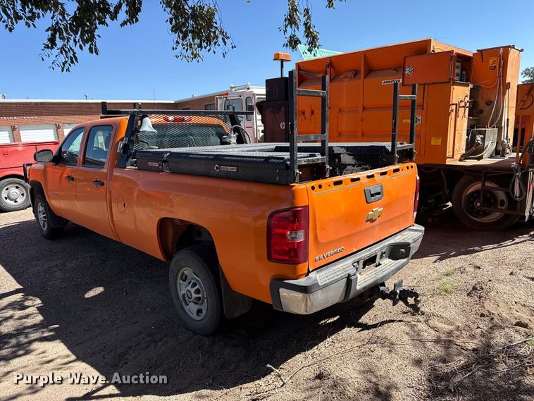 image for item EW4286 2012 Chevrolet Silverado 2500HD Crew Cab pickup truck