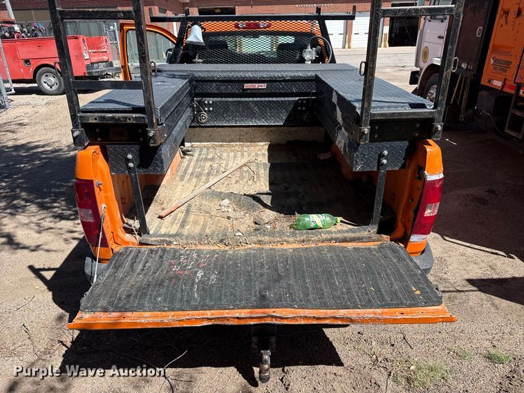 image for item EW4286 2012 Chevrolet Silverado 2500HD Crew Cab pickup truck