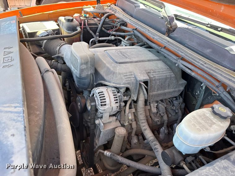 image for item EW4286 2012 Chevrolet Silverado 2500HD Crew Cab pickup truck