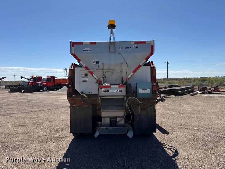 image for item EW4287 2005 International 7400 dump truck